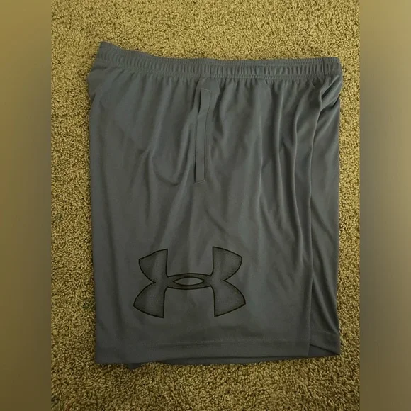 Under armour men’s light blue short size XL - Picture 3 of 3
